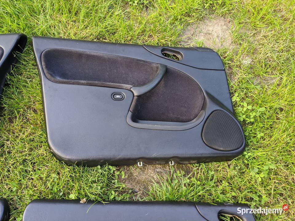 Saab 900 S boczki tapicerskie osobowe podkarpackie Stalowa Wola