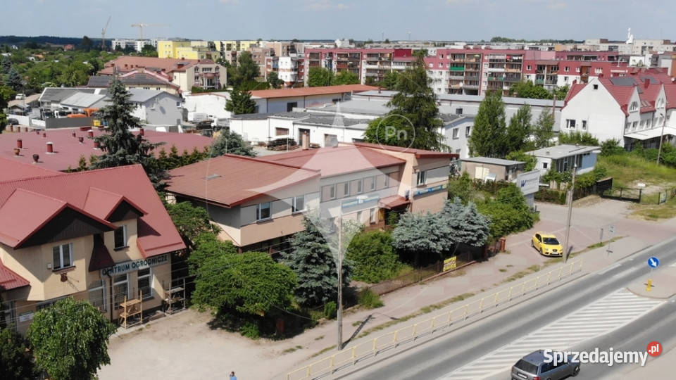 Budynek usługowohandlowy Ełk Sikorskiego 19 dojazd asfaltowy