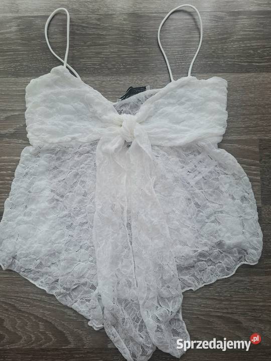 Koronkowy top na ramiączkach Bershka Bershka podkarpackie