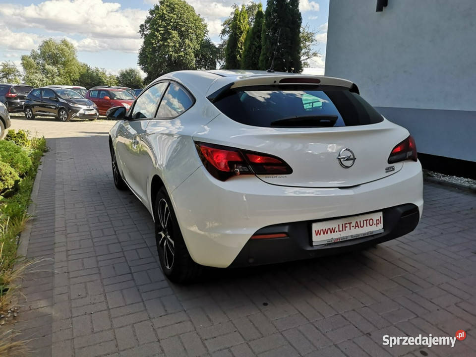 Opel Astra 14 16V 120 GTC Klima Parktronic ABS Strzegom sprzedam