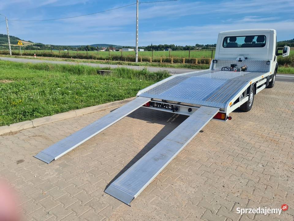 Podjazdy Najazdy Trapy Autolaweta Laweta Pomoc