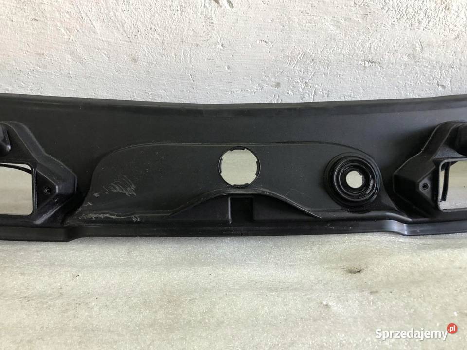 PODSZYBIE PLASTIKOWE 15677210 BMW E90 E91 sprzedam