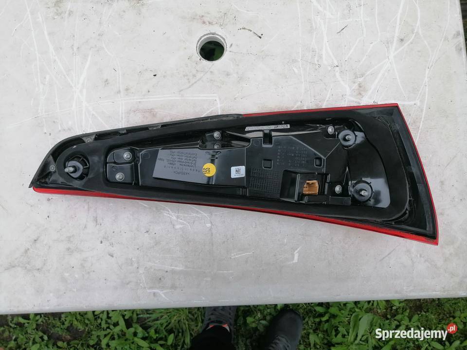 AUDI Q3 8U LIFT LAMPA PRAWA TYŁ W KLAPĘ TYLNA Biała Podlaska