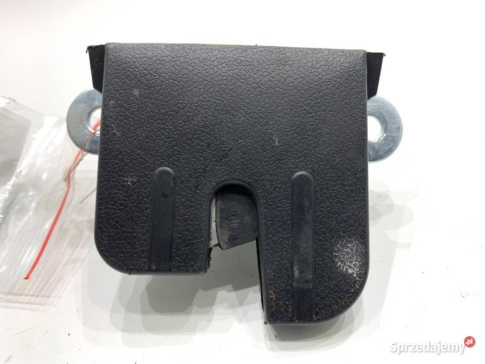 ZAMEK KLAPY TYŁ VW TOURAN Hatchback 1K6827505E