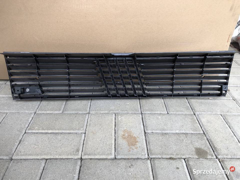 Grill FIAT CROMA 154 006282000 1986 Atrapy Kozy sprzedam