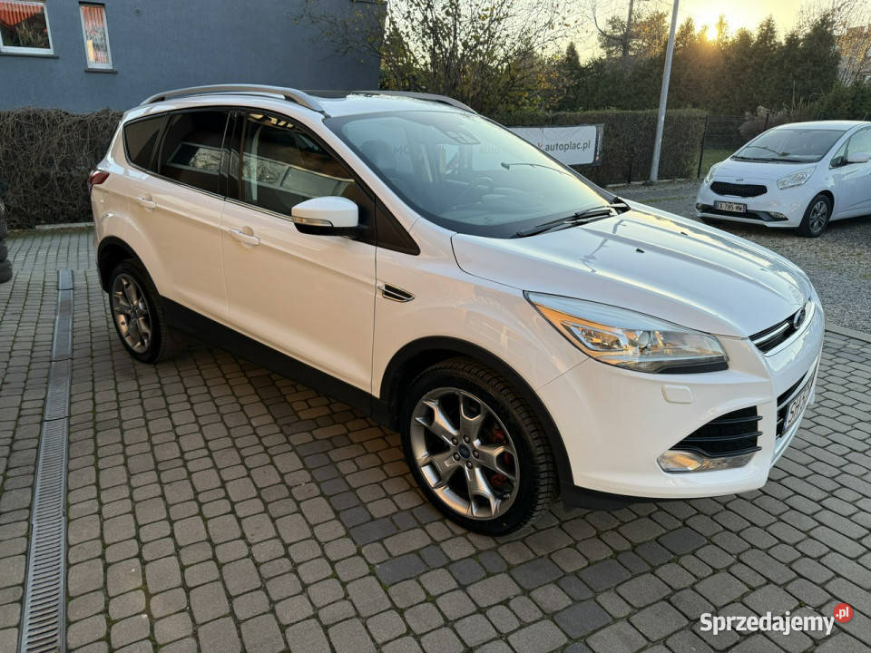 Ford Kuga 4x4 Klima Navi Kamera Automat Panorama Orzech