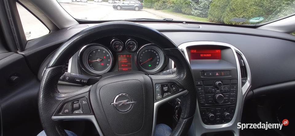 Opel Astra 2010 14 100 benzyna LPG CD Rzeszów sprzedam