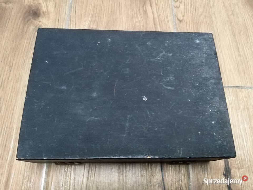 Ręcznie malowana drewniana szkatułka