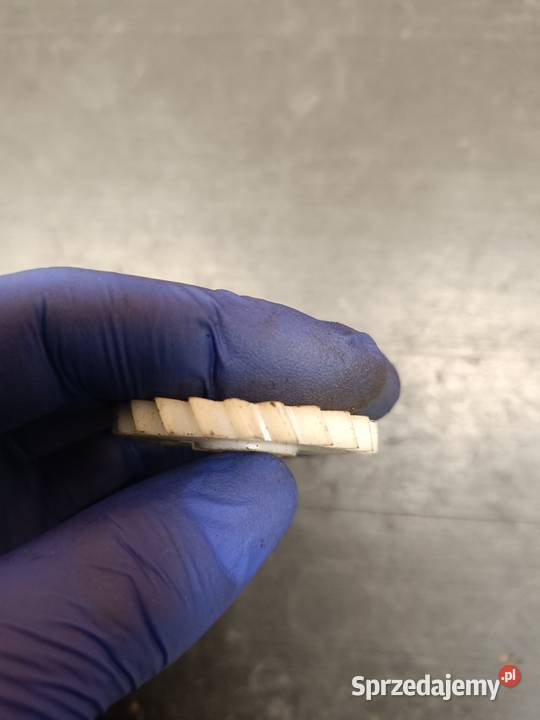 Tryb zębatka dozownika oleju pompa silnik części sprzedam