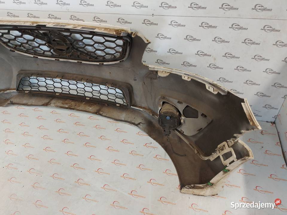 VOLVO C30 12r zderzak przód 31290460 osobowe Kielce sprzedam