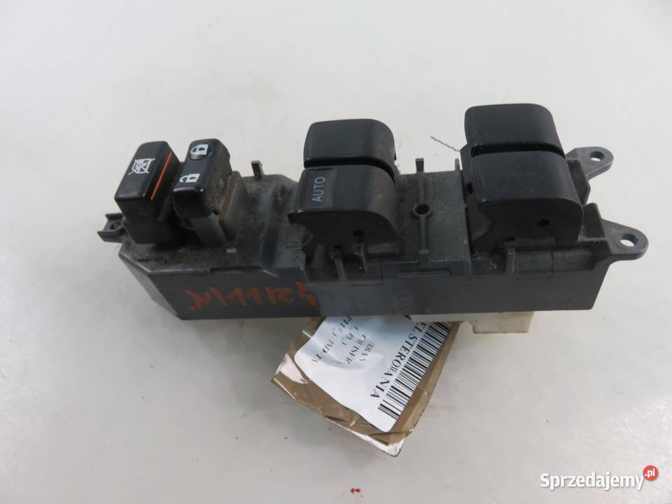 PANEL SZYB TOYOTA URBAN CRUISER Wyposażenie wnętrza