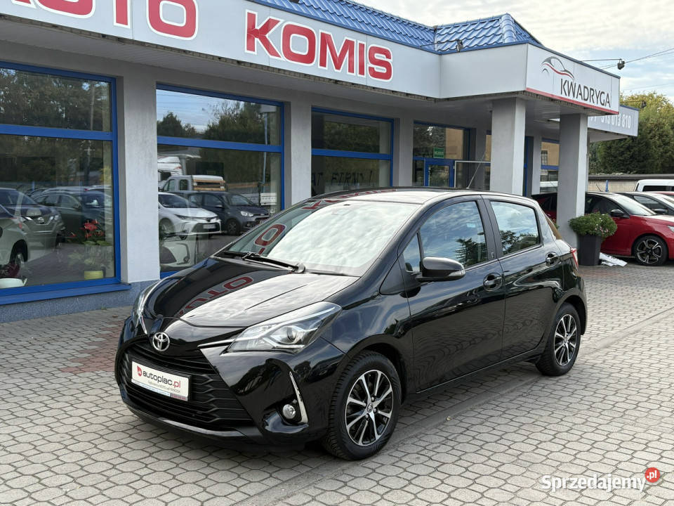 Toyota Yaris 15 Kamera Podgrzewane fotele III benzyna Yaris