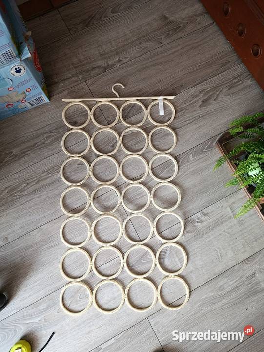 wieszak wielofunkcyjny na szale paski krawaty