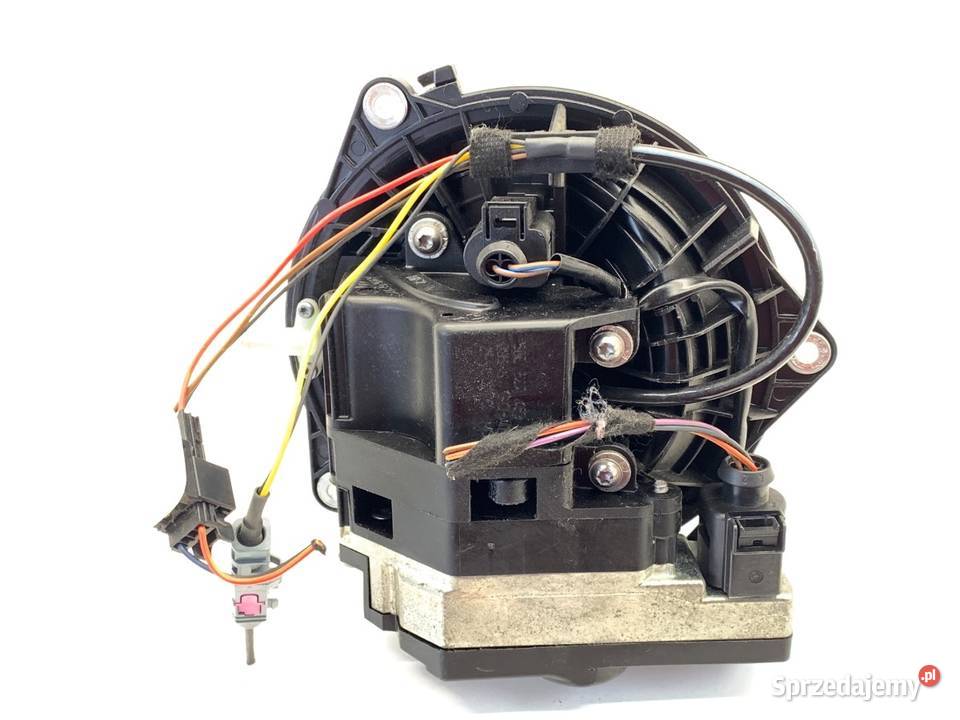 KLAMKA KLAPY TYŁ VW GOLF VII 5GE827469F