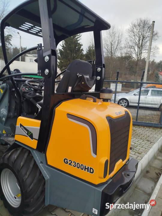 Ładowarka Giant G2300 HD przegubowa 4x4 nieuszkodzony