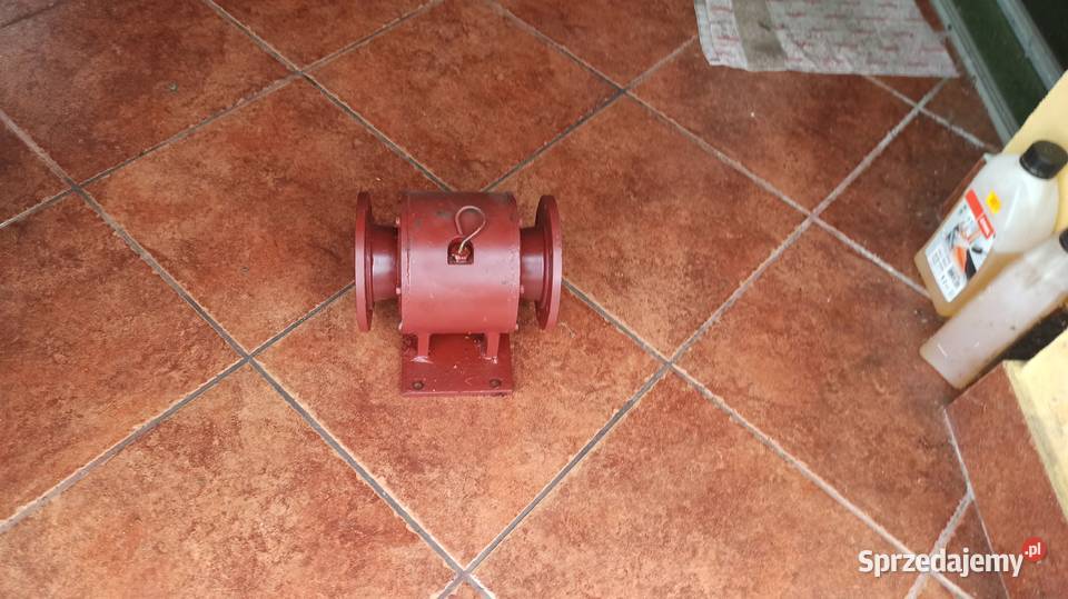 Podpora Łącznik Wałów Do Ciągnika LKT 81 Garwolin