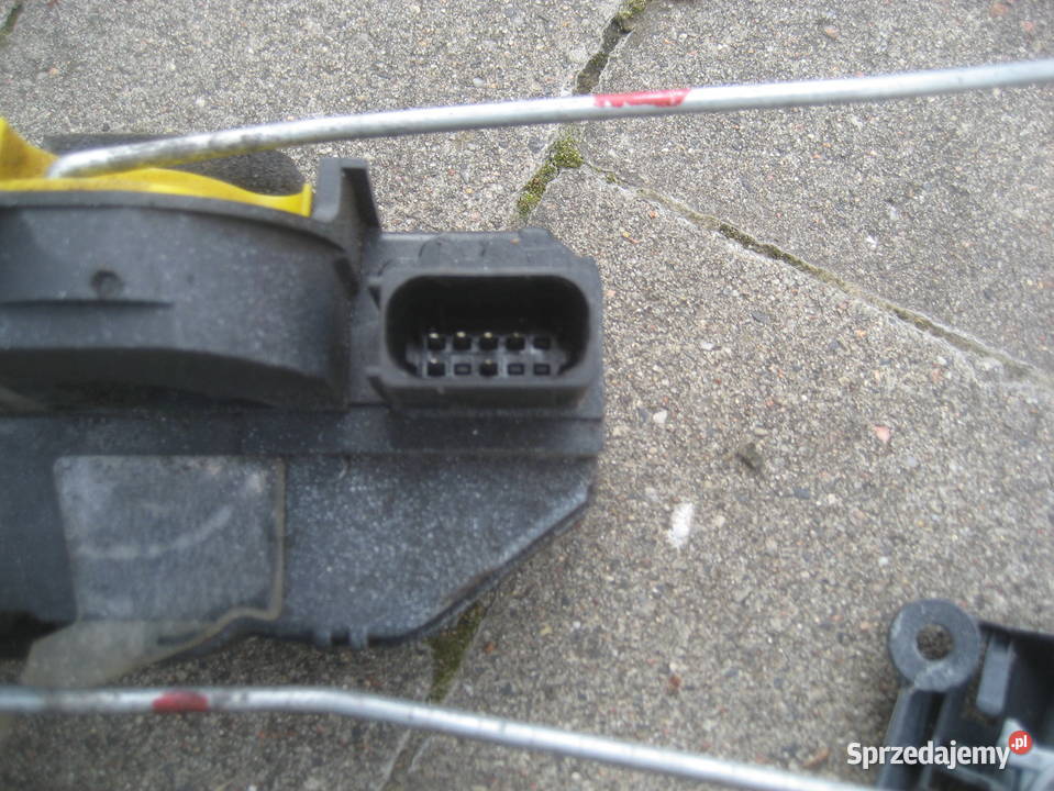 opel insignia A 0815r zamek drzwi przód lewy Rakoniewice