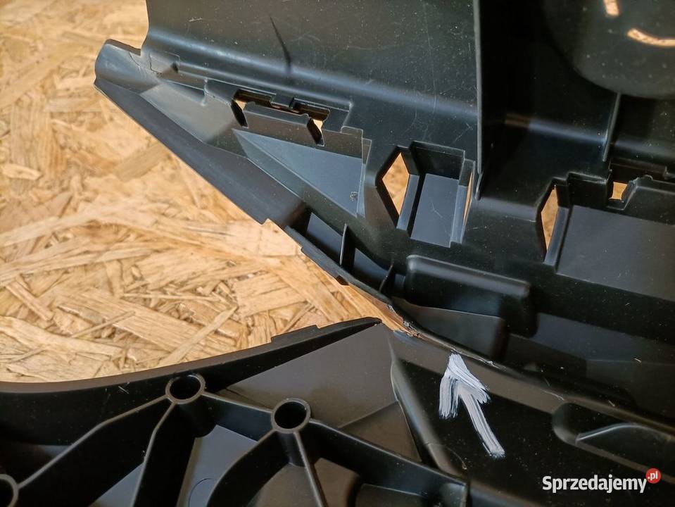 OPEL CORSA F 19 PAS GÓRNY WZMOCNIENIE GRILLA