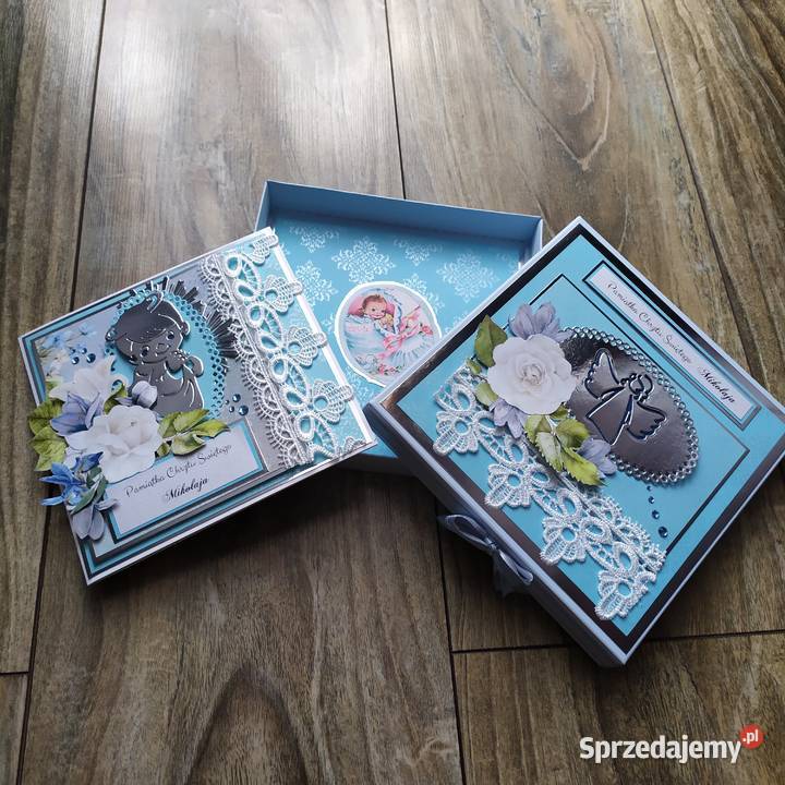 Kartka w pudełku