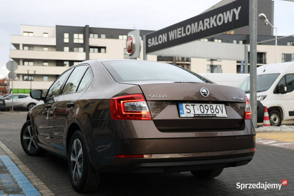 koda Octavia 10 Ambition serwisowany 2 komplety