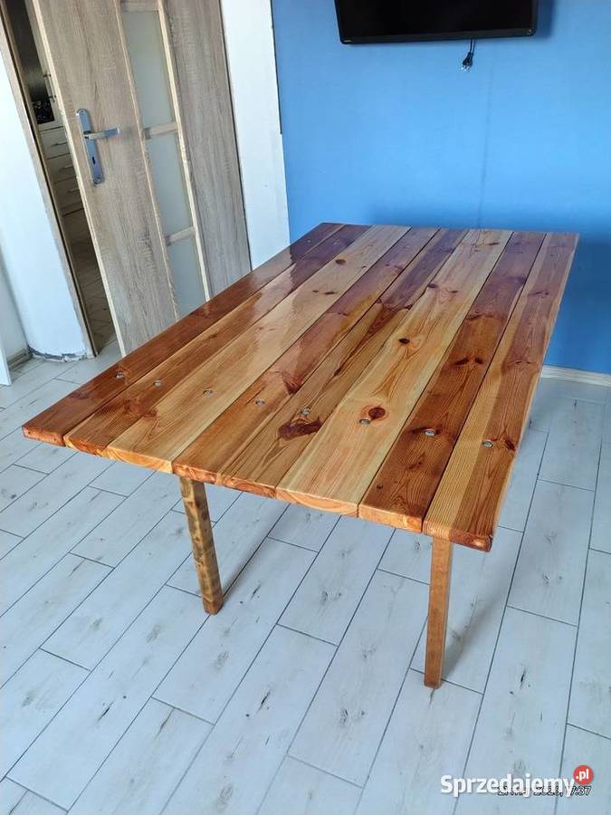 Sprzedam stół PRL z nowym drewnianym blatem Pozostałe Młodocin