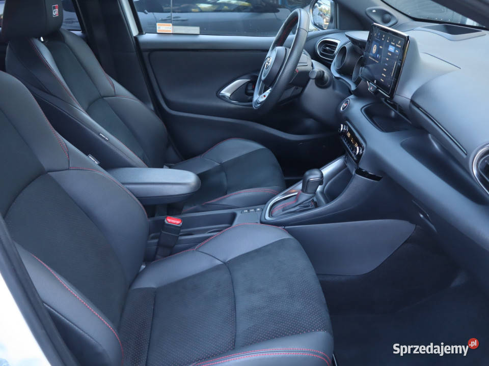 Toyota Yaris 15 VVTi Hybrid elektryczne lusterka Katowice