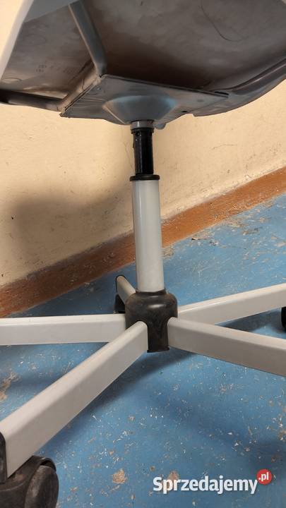 Fotele na kółkach taboret używane super tanio Bielany