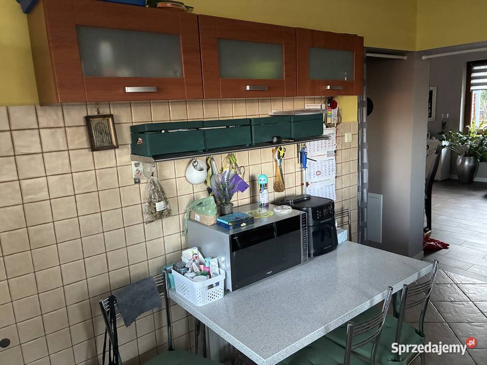 Sprzedam zabudowę kuchni z wyposażeniem Szadek
