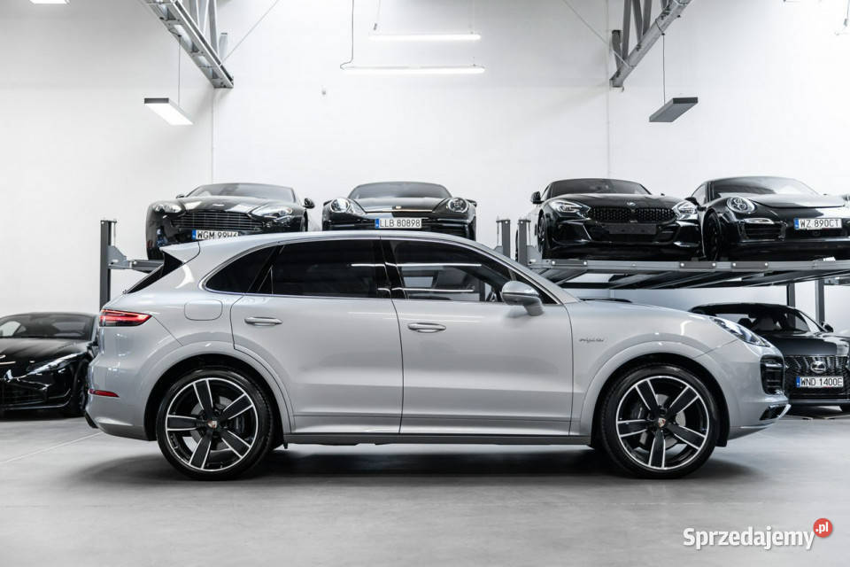 Porsche Cayenne eHybrid Sport Design Masaże małopolskie Węgrzce
