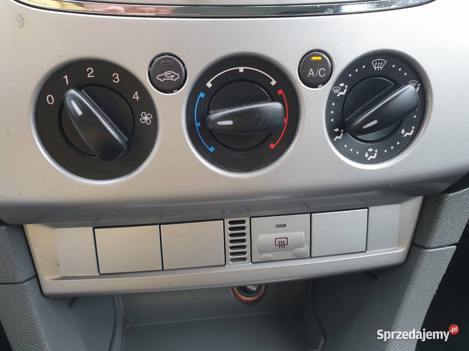 FOCUS KOMBI 16 101 OPŁACONY BEZWYPADKOWY możliwa zamiana Rzeszów