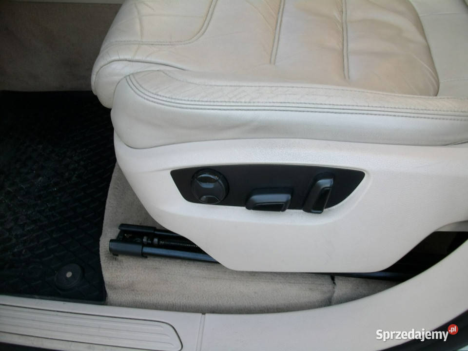 Volkswagen Touareg Volkswagen Touareg II 2010 automatyczna