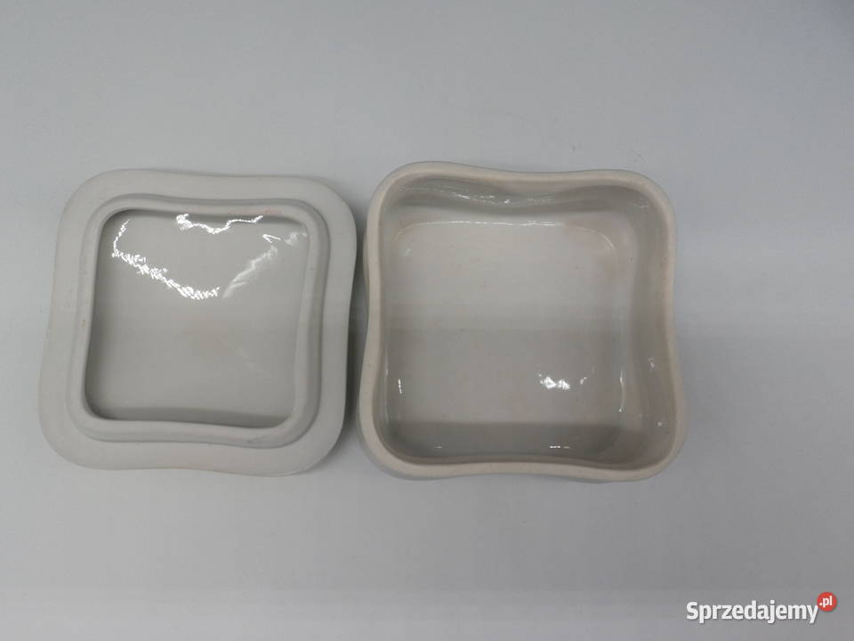 Porcelanowa Szkatułka Puzderko Kwiaty Raszków