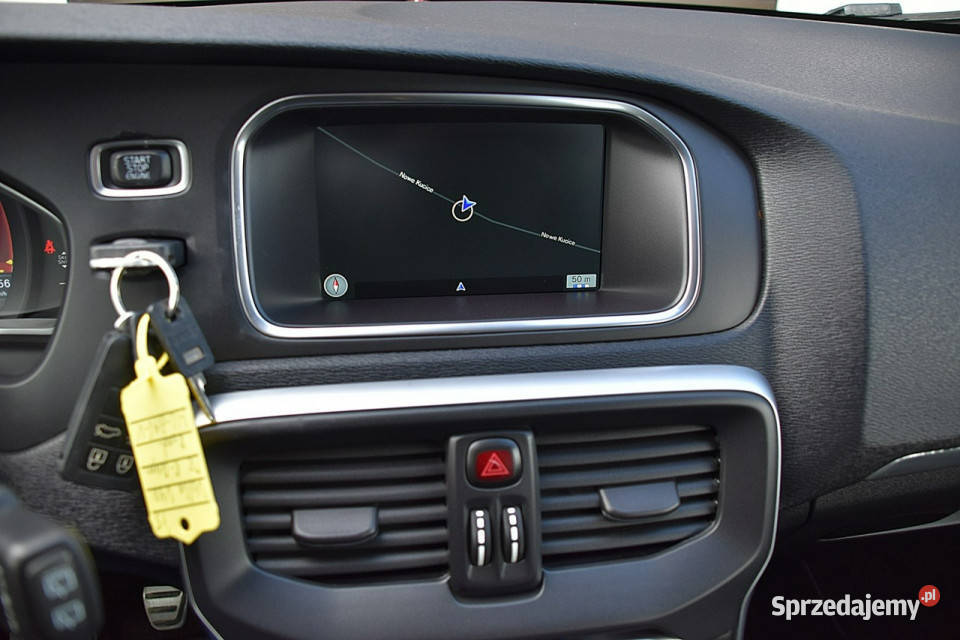 Volvo V40 20D2 120 RDesign Xenon Alcantara Led sprzedam
