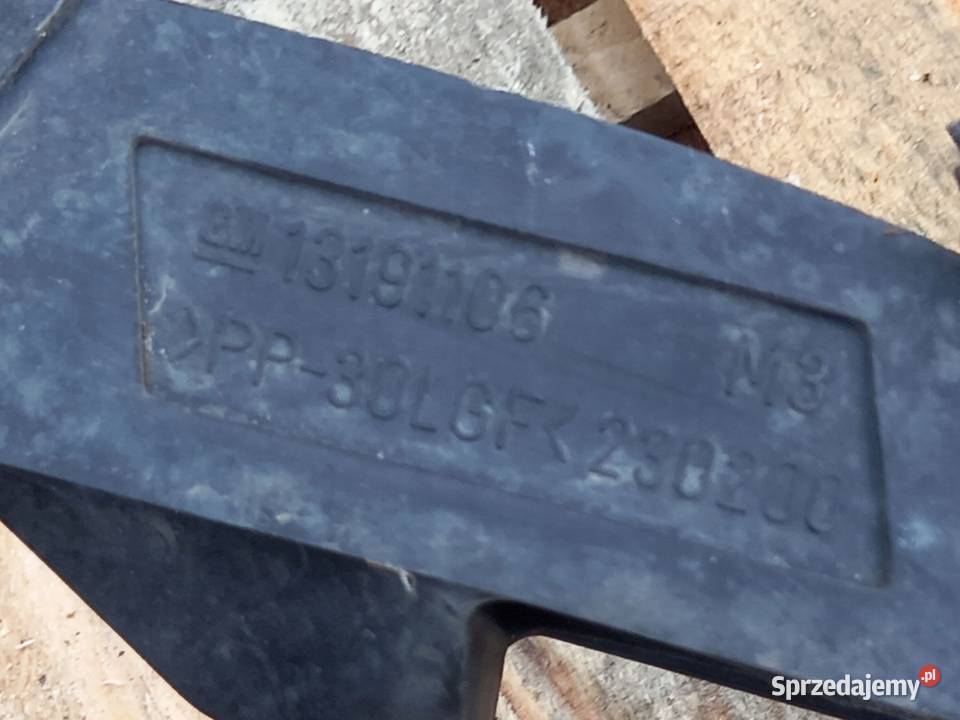 OPEL CORSA D LIFT 13r pas przód górny okular Kielce sprzedam