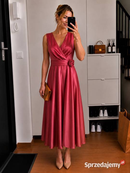 Elegancka sukienka damska 42 XL satynowa Czernichów sprzedam