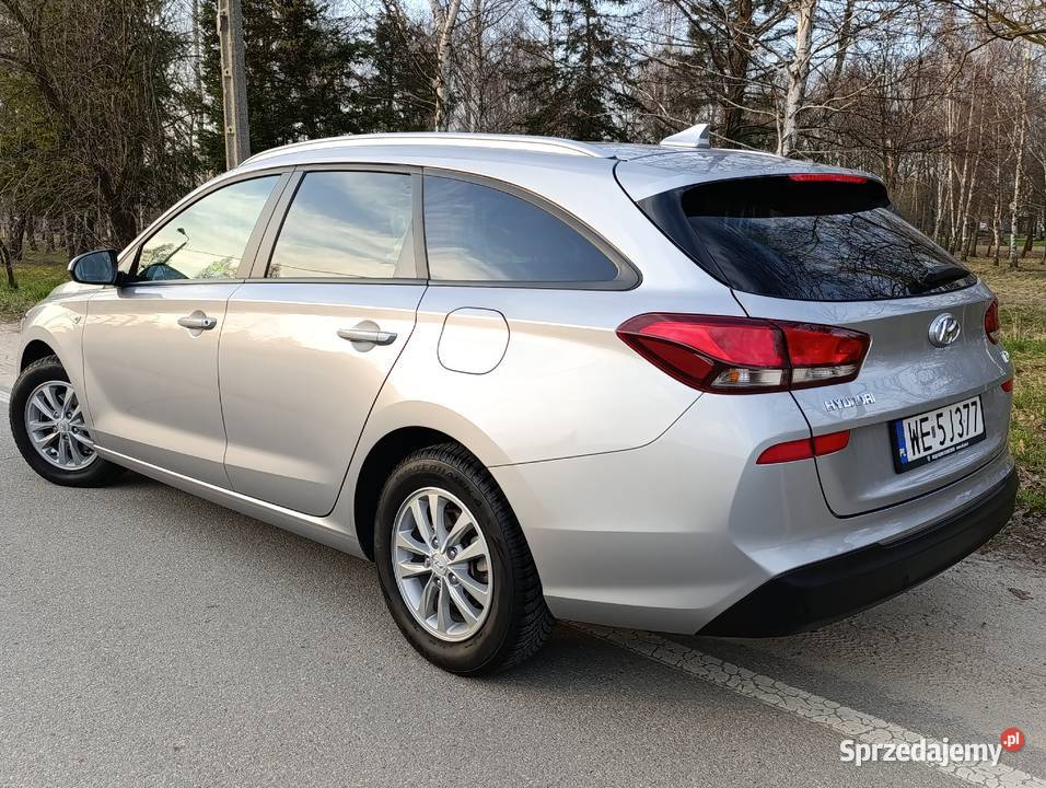 Hyundai i30 Salon 2022 15 benz 63 benzyna Wolbrom sprzedam