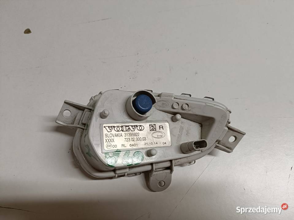 VOLVO V40 II CC CROSS COUNTRY LAMPA LED DRL osobowe wielkopolskie Międzychód