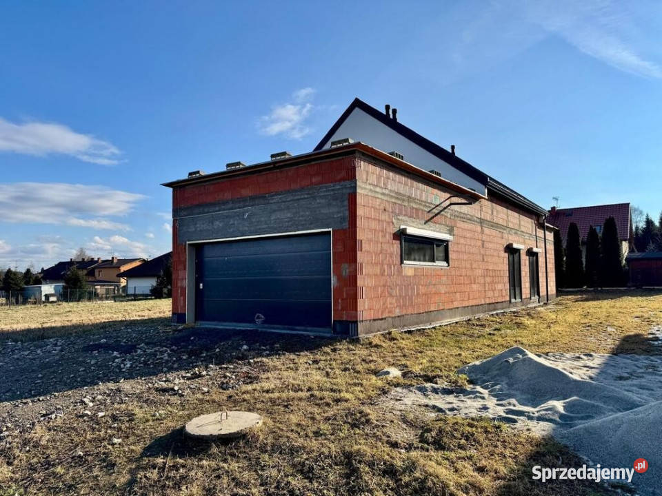 Nowoczesny dom z garażem Czarków gm Pszczyna 138.16m2