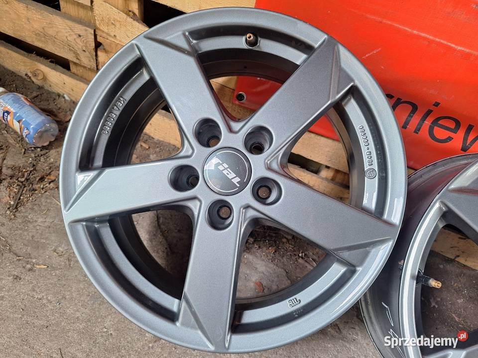Alufelgi 5x115 16 ET39 OPEL Astra J Zafira C Choceń