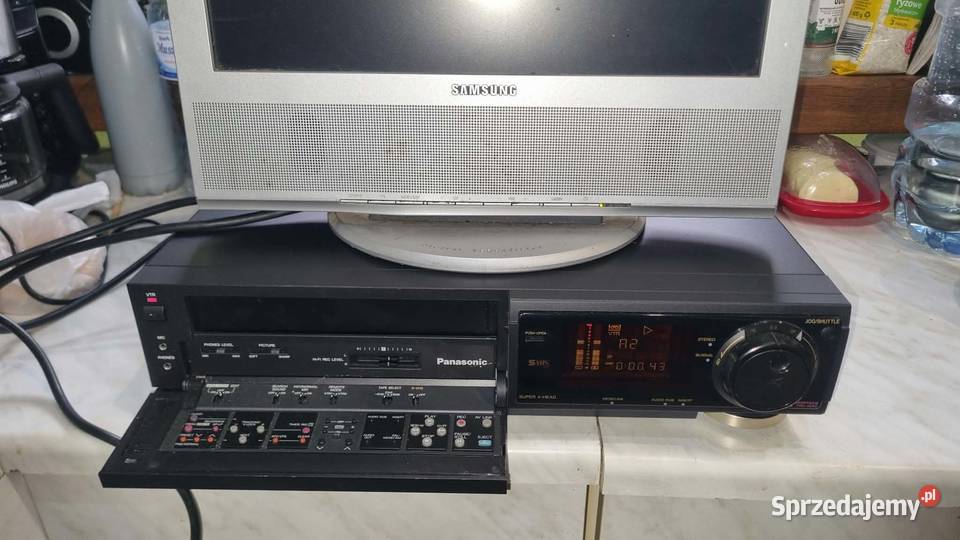 Magnetowid SVHS Panasonic NVFS88 Super VHS łódzkie Warta
