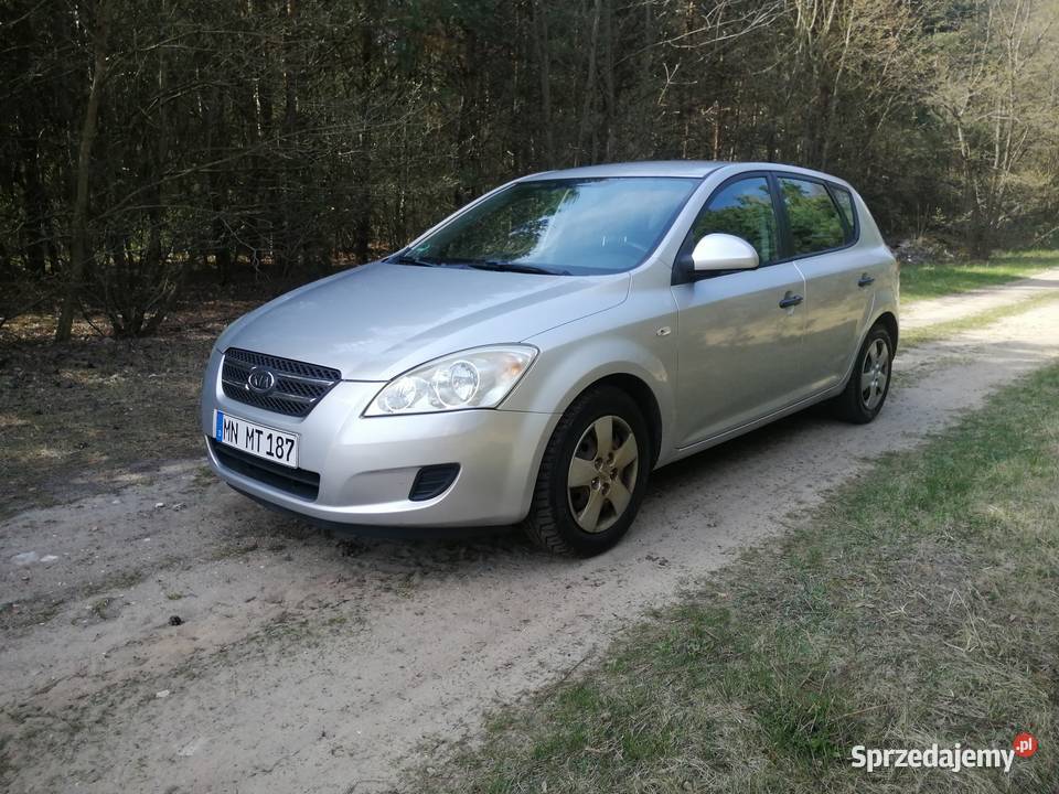 Kia Ceed 14 Benzyna Klima 5 Drzwi z Niemiec wspomaganie kierownicy Cee'd Kłobuck