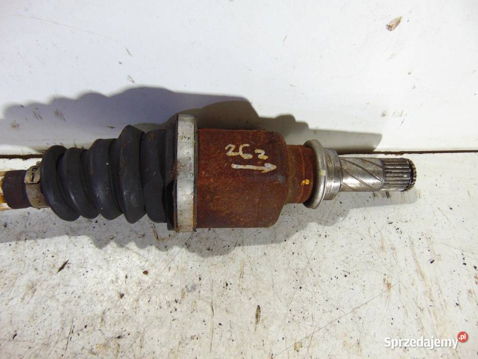 PÓŁOŚ LEWA RENAULT CLIO III 15 8200499585 osobowe wielkopolskie