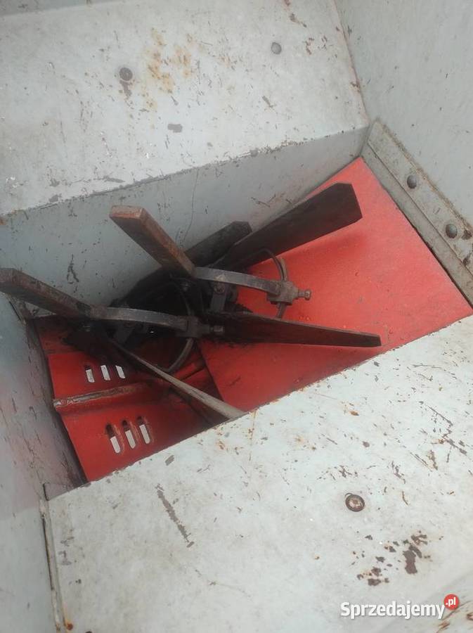 Sadzarka rozsiewacz Książ Wielki