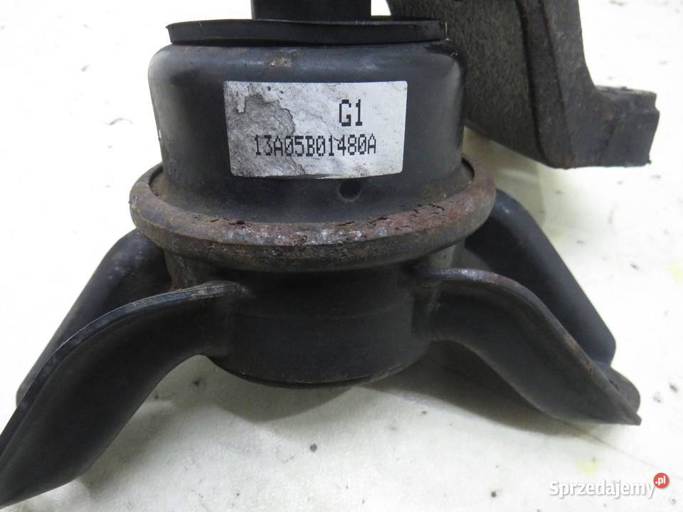 ŁAPA PODSUZKA SKRZYNI PRAWA KIA SPORTAGE III 17 osobowe