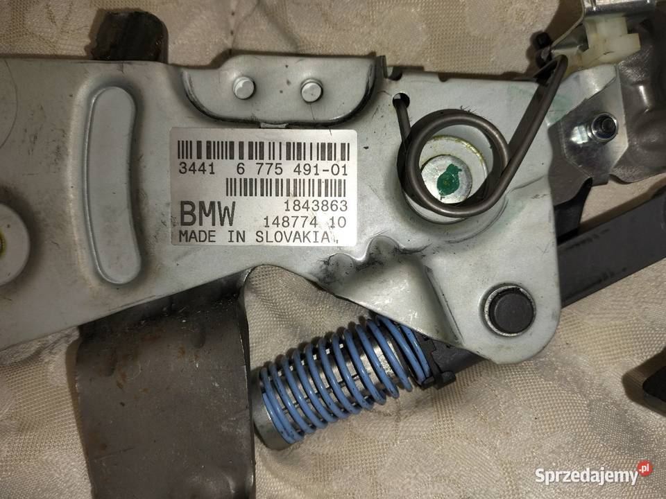 Dżwignia ręcznego hamulca BMW E60 E61 E63 E64 Gałki i mieszki Poręba