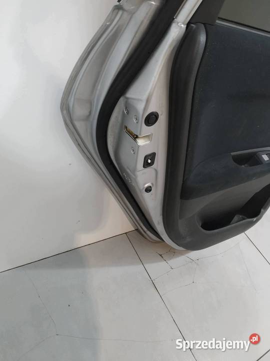 DRZWI LEWE TYŁ NH700M Honda FRV I 20042009 osobowe