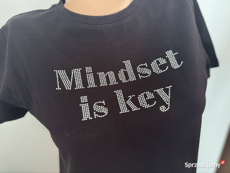 Czarny crop top Mindset is key Pruszków