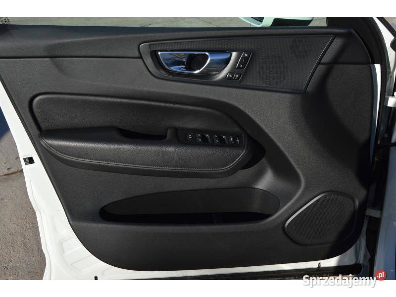 Volvo XC60 2021 prod BEZWYPADKOWY AWD Salon sprzedam
