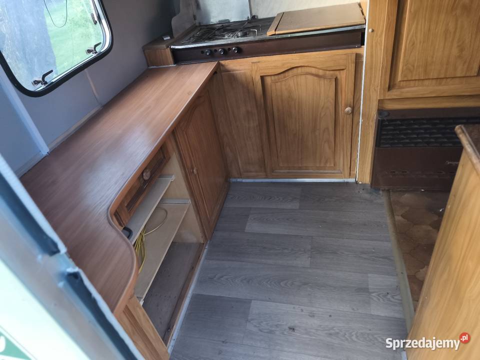 Przyczepa kempingowa KNAUS Azur 380 Klementowice sprzedam