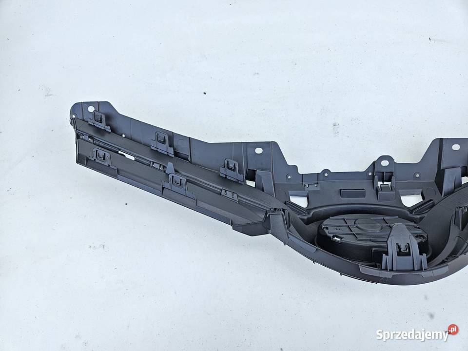 TOYOTA YARIS III 3 LIFT 1417 GRILL ATRAPA osobowe Międzychód sprzedam